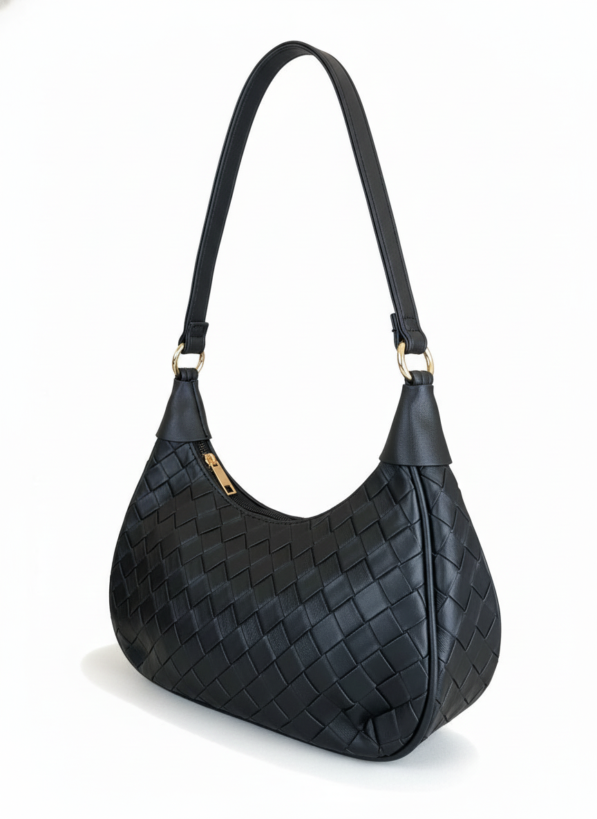 Chic Woven Shoulder Bag: Elegant & Versatile Handbag